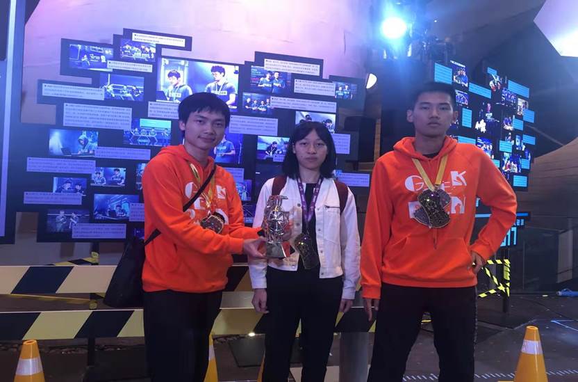 http://news.gzhu.edu.cn/__local/9/4A/19/ECBF6891EBDC03F68CEF5167CC3_B82442DF_30DC8.jpg