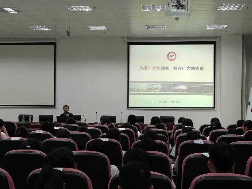 蒲副校长中学行学校情况介绍_20190514